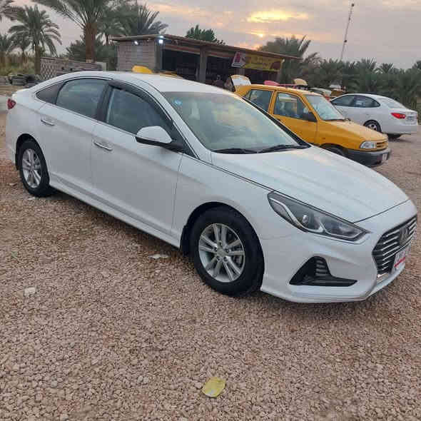 سوناتا 2019 
سياره خليجي المحرك 2400 ماشيه 325
بيها طخه بالجنطه وبدلتها فقط فول عده الفتحه
-ناقل حركه ست سرعات اوتماتيك
-ويل 17 

- شاشة عرض الاعطال
كامره خلفية
-تحكم ستيرن جهتين
تخم تاير جديد سبوع من نشد عليه
-تحكم بل مري جانبيه كهربائي
-نافذه السائق auto 
-شاشه لمس 
-مدخل AUX+USB
_حداديه جديده غراض كله mobs
-تربيد ثلاجة
وباقي الموصفات المعروفة 
السيارة رقم واسط بسمي

سيارة جاهزة  السعر 163 مع المجال 

مكاني ب/ الديوانيه قضاء عفك ***********
***********
