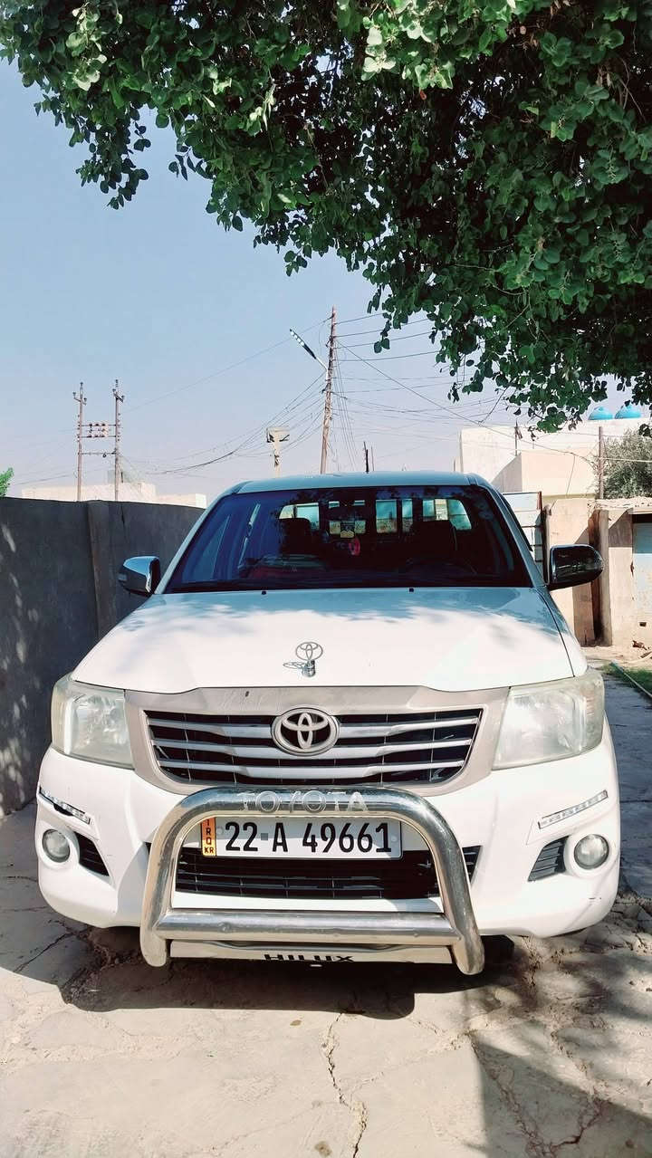 سلام عليكم 
تيوتا  دبل قماره  شاصي19  موديل2014،ماشيه180
فول كامله  مابيه اي انقص مامفتوحه.   اوتماتيك   سنويه مالته ل 2029 سعره250 وبيه مجال   رقم***********
