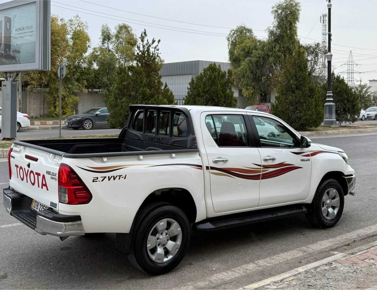 Toyota hilux 
شوێن :: قەزای سۆران
مۆدێل :: 2020 گێر عادی 
سعر :: 268 وەرەقە و مەجالێکی کەم
ماوەی رۆیشتن :: 89 هەزار کیلۆمەتر
سەیارەکە گێر و مەکینە و ئەکسل بە شەرت بێ کرانەوە
کلین تایتل دەعامی لۆ دەعامی بە شەرت بێ سبوغ بێ سارد
whatsapp :: 0783 062 7305 سوران, أربيل
