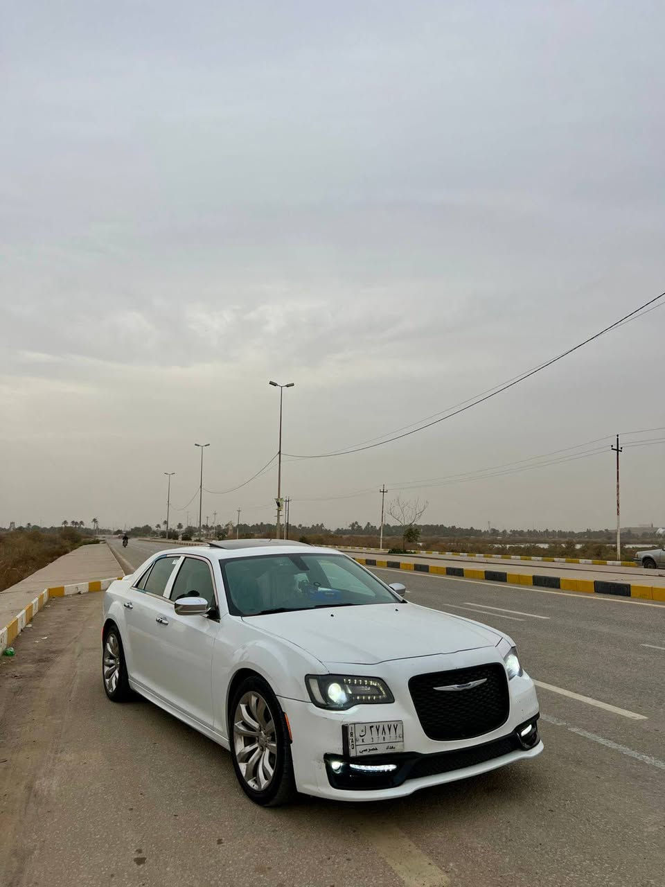 يالله للبيع ابامه 2018اصل سياره
سياره C300 

مواصفات Cمعروفه فول مواصفات 

صور حادث موجوده بلمنشور 

والجاملغ لايمن مفتوح بس 

ماشيه 143حقيقي 

رقم بغداد مداور ثاني يوم 

مكان السياره بابل 
 
السعر 235بيهه مجال 

ستفسار رقم***********
