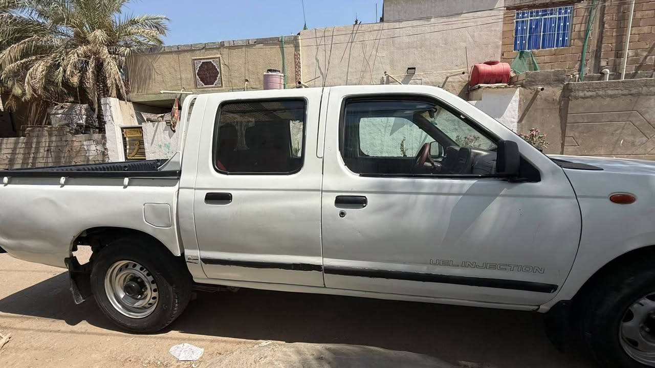 السلام عليكم بيكم نيسان السياره حلوه ونضيفه السعر ٤٥ وبيه مجال للسفسار ***********
