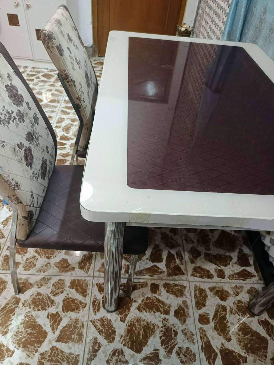 للبيع ميز وكراسي مال اكل كلش حلو ومرتب وميز بلازمه ♥️


**إذا كنت صاحب هذا الإعلان وتريد حذفه لأي سبب، رجاءا أرسل رسالة إلى الدعم الفني**