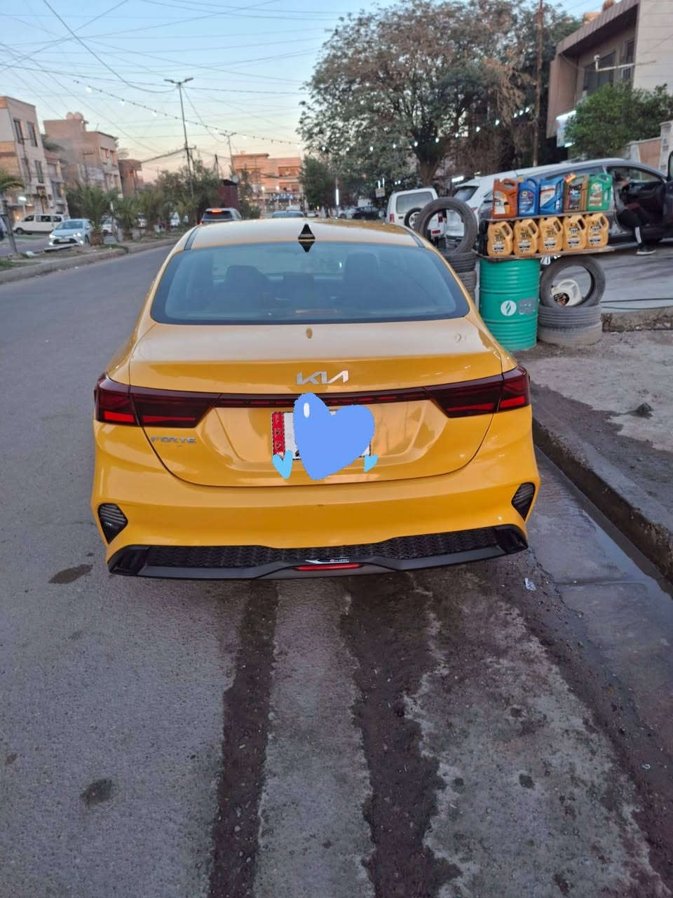 السلام عليكم فورتي 23 وارد امريكي حادثه موظح بلمنشور مبدل بيه جاملغ وبنيد موظح بسونار ماشيه 54 منظومة غاز سيارة خير من لله مكاني بغداد الشعب او عويريج السعر 150$ وبيه مجال *********** رقم بغداد
