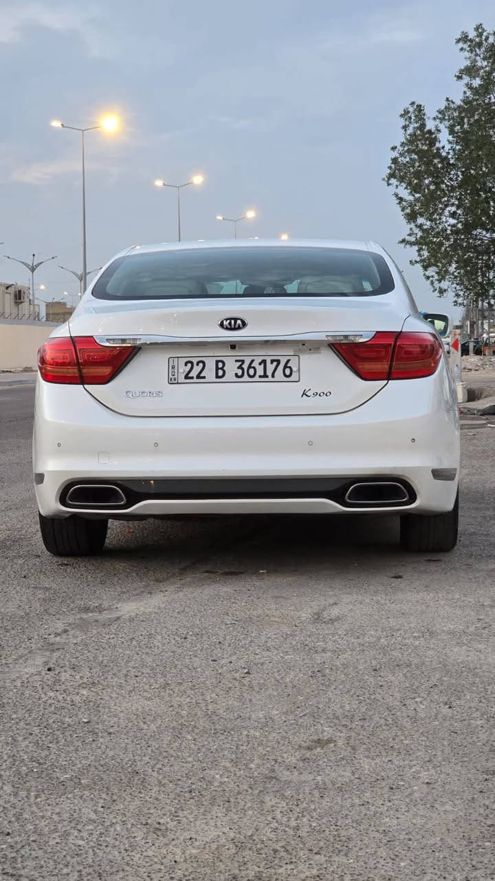 السلام عليكم ورحمة الله
للبيع سيارة كيا كورس موديل 2013 خليجي   

السيارة فول مواصفات الفئه الاوله 

المواصفات

1- كيا كورس موديل 2013 خليجي  

2- محرك 6 سلندر 3800 

3- ويل كب حجم 18 اصلي وكالة عدد 5 ويل كب 

4- ابواب السيارة ال4 شفط كهرباء 

5- قبق جنطة كهربائي شفط

6- مرايا جانبية كهربائية شفط مع السويج مع حساسات الاجتياز الجانبية 

7- بصمات ابواب عدد 5 ابواب وجنطة 

8- حساسات امامي خلفي اصل 

9- السيارة 4 كاميرات امامي وخلفي ومرايا 

10- لايتات زينون عالي ناصي مع كشافات دعامية LED 

11- بخاخات لايتات 

12- بردة خلفية كهربائية اصل مع بردات اصلية للابواب الخلفية

13- فتحة سقف سلايد روف 

14- مرايا جانبية حساسة وعاكسة للضوء العالي 

15- غرفة السيارة جلد بيجي اصل 

16- كشنات الصدر تحكم فول كهرباء والتحكم داخل الابواب مع ذاكرة كشن

17- كشنات السيارة ال 4 تدفئة وتبريد

18- شاشات اصلية في الكشنات الامامية لعرض ال DVD 

19- تحكم ستيرن جهتين متكامل بلوتوث وحاكية وتحكم صوت وسرعة 

20- رادار امامي لتثبيت المسار والسرعة ومانع التصادم

21- كشنات خلفية واسعة جدا مع تحكم بمجموعة من الايعازات في اللوحة الخلفية 

22- تحكم في التبريد والشاشة الرئيسية والبردة الخلفية من المقاعد الخلفية 

23- تحكم كهرباء في الكشنات داخل الكشن تحكم اضافي 

24- تحكم كهرباء في الكشنات الخلفية 

 

26- وضعيات قيادة عدد 3 طبيعي واقتصادي ورياضي 

27- ستيرن كهربائي الحركة 

28- مع مجموعة  من الايعاز في هذا الموديل

سيارة مكفولة كفالة عامة ما عدة طرف البنيد بي صبغ بدون ضربة  ع كد شبر 

وربع اصابع صبغ اثر شخط بل هلال الداير الورة صفحة السايق 

السعر 178

***********
