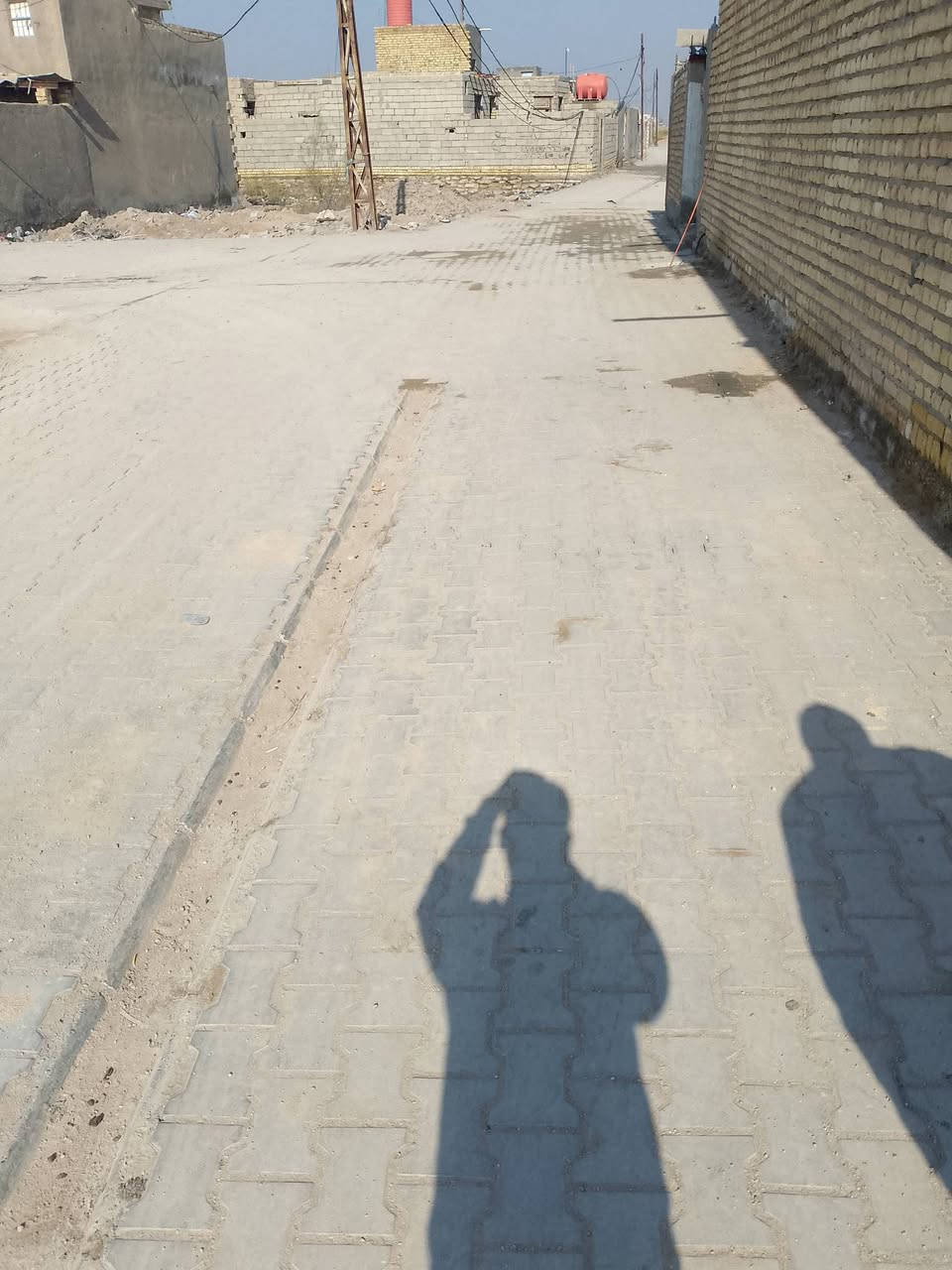 قطع البيع مكان زراعي خلف دور السكك الجربوعيه مساحه 100 ()  200 عندي ركن وعندي بصف ركن السعر 100 10مليون  شرط قرا ر محكمه خدمات موجوده تصال على رقم***********
