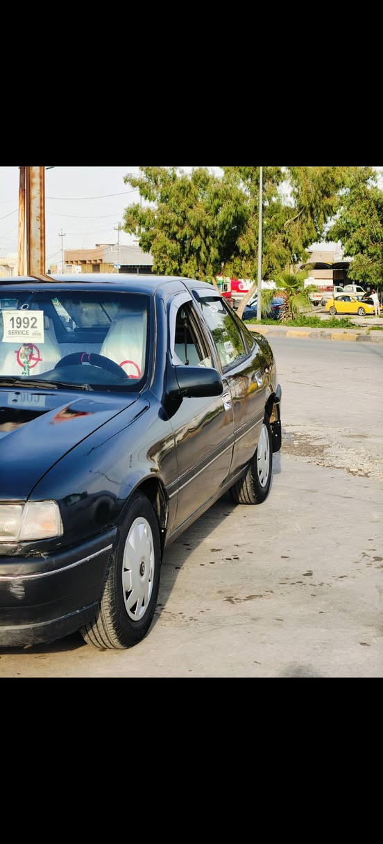 اوبل فكترا للبيع موديل92
كير عادي شرط
مكينة شرط 
سماعات مسجل جديد 
صبغ جمالية 
باتري جديد
غرفه بحاله ممتازه 
بطاين البواب نضاف رقم انكليزي بأسمي شرط التحويل
السياره كلها بشرط ما بيها اي نقص

اذا مراوس بسيارة كير توماتيك بعد احسن 
للاستفسار ***********
