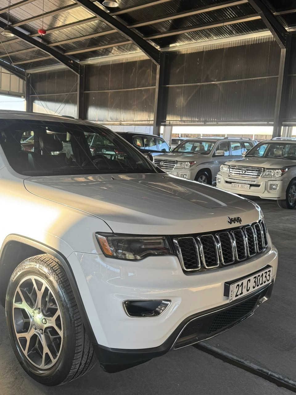 السلام عليكم اخوان 
جيب لمتدد للبيع 2019 السياره رقم واحد 
بنضافه حيل حلوه السياره كشن حار بارد شاشه جبيره 
فور ويل 5 وضعيات دبل بنراما رادار امامي خلفي جوانب 
توقف ذاتي خلفي رادار بجام كشنين كهرباء خلفي حار بارد 
كير مكينه كله بشرط السياره اي عيب مابيها جاهزه علا 24 حبايه وبلخير عل تصير من نصيبه السعر 265 وبيها مجال قليل رجائن المو شراي لا يدك سونار مرفق معا المنشور 
رقمي ***********
