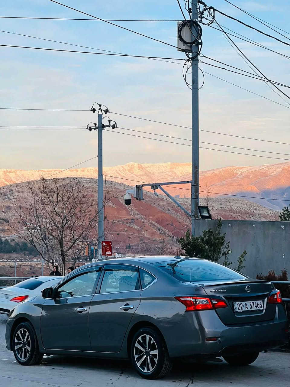 بەناوی خوای گەورە 
سينترا SL 2016 
سه ياره كه 100هه زار رؤيشتوە گێرومەكينەی به شه رت      
3پارچه ى هه يه 
دعامى پشتؤى تعديله 
فولە بەس سلایت نیە 
سەیارەکە زۆر جوان و خاوینە بۆ زانیاری زیاتر پەیوەندی بکە بە خاوەنی ***********
سعر115وەرەقەو مەعامەلە شقلاوة, أربيل
