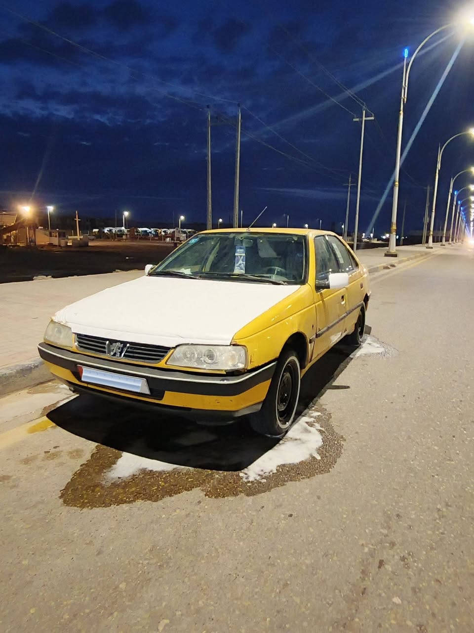 سلام عليكم
بيجو 405 موديل 12
بسمي سنويه لل28 
رقم نكليزي 
مصفره هيا وغرامات 
مداور ثاني يوم 
تدفىه تبريد❄ شغال
السعر 28 بيها مجال قليل 
للاستفسار علا الرقم ***********
