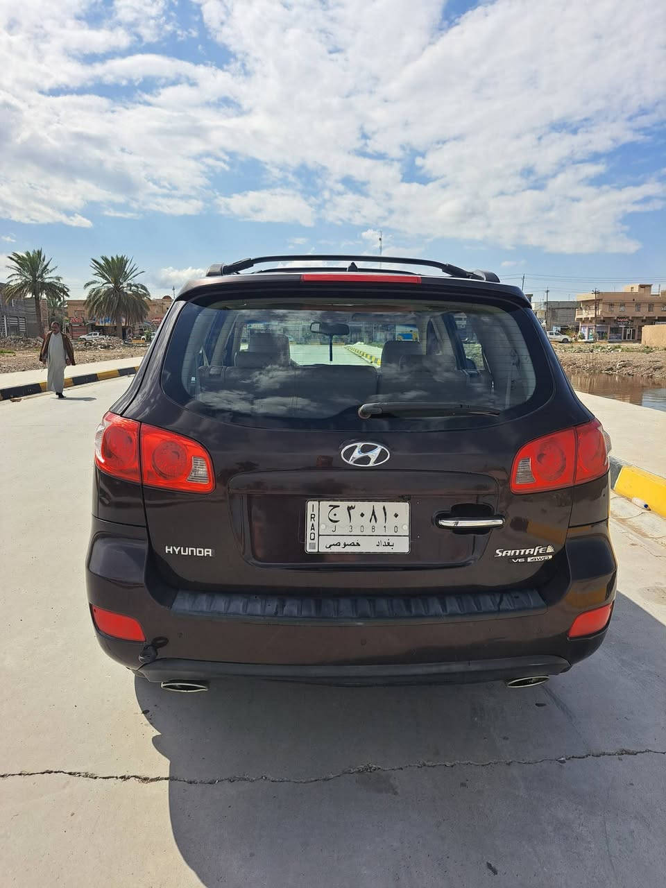 للبيع أو مراوس سنتافي موديل ٩خليجي محرك ٦سلندر ٢٧٠٠ محرك وكير مكفول سيارة بيهة صبغ ثلاث قطع جامرلغ خلفي وابابين جهت الصدر سيارة بدون ضرر صبغ ثر جراد تحكم ستيرن شاشة ايباد كامرة خلفية حساسات خلفية تبريد لمس كشنات السائق والصدر تدفة والكهرباء مري شفط فتحة في السقف صدر جديد امامي وخلفي تخم تايرات ٧راكب ثلاث قطع تبريد  شغال سيارة مال بيت سنوية لغاية ٢٨ سعر ١٢٥ رقم الهاتف ***********مكاني ديالى بعقوبة التحرير
