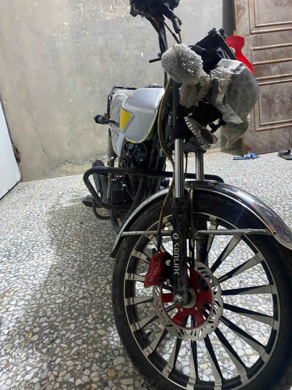 سلام عليكم
دراجه ايراني مديل2025دراجه كامله مكمله مكينه خير من الله ممدود عليها اسبانه دراجه مال شغل وياها غراض صندوك جفوق ستان موبايل 
الاستفتار ***********
