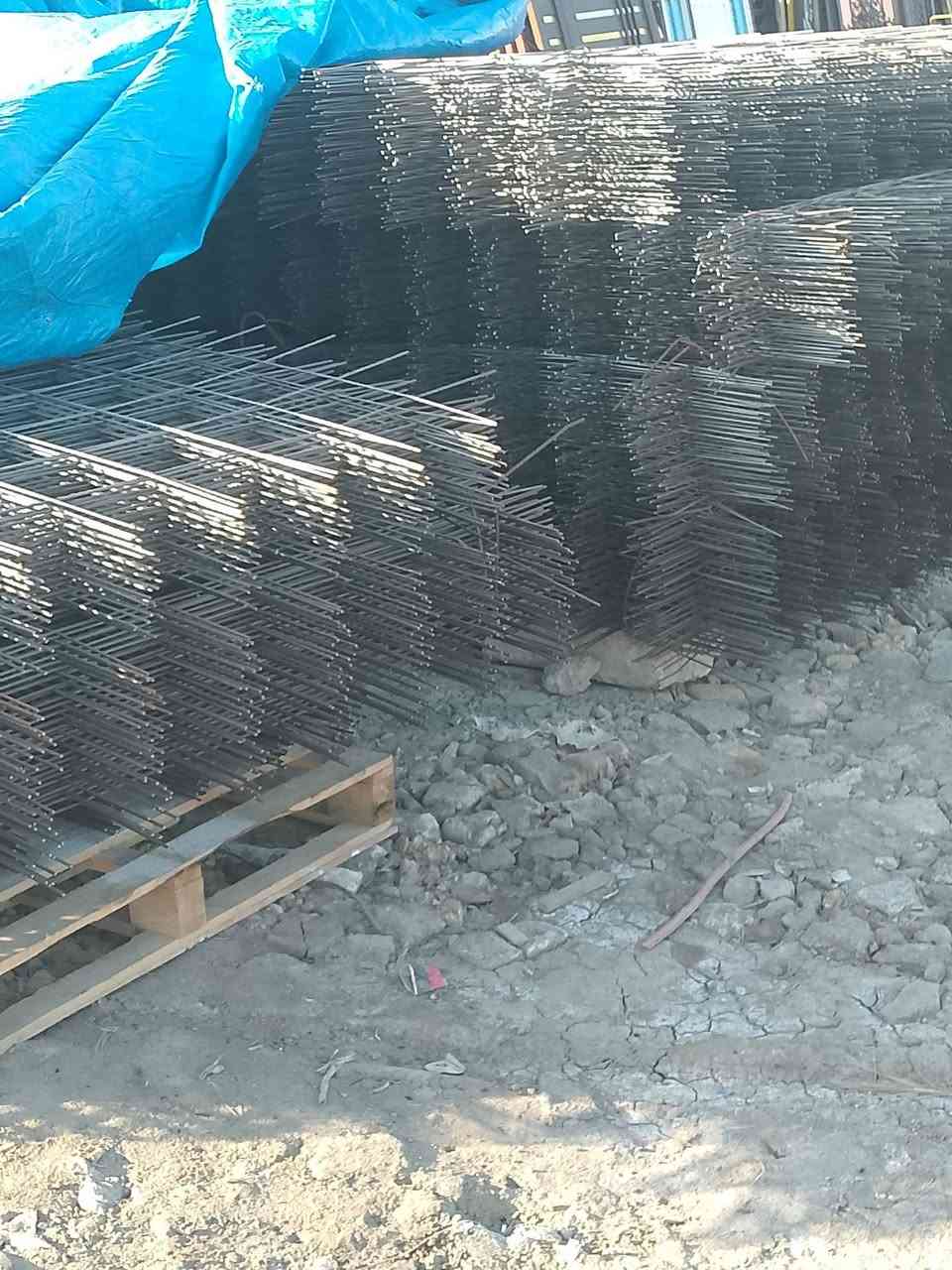 سلام عليكم
تعلن سكله بيت بناي الفرع الثاني بيع كافه مواد البناء 

شيش تسليح f/ f الدرجه الاولى 

شيش تسليح ماستر 

بي ارسي ٥ملم /٤ملم 

ثرمستون كافه النوعيات والقياسات 
 
يوجد لدينا (زفت )

شبابيك وبيبان تفصال الدرجه الاولى 

وأنابيب الجي اربي بكافه القياسات 

العنوان (قرب قطع الرفاعي من جه النصر )

بأداره (سيد محمد البناي )

الاستفسار اتصل على الارقام (***********)
                                         (***********)
