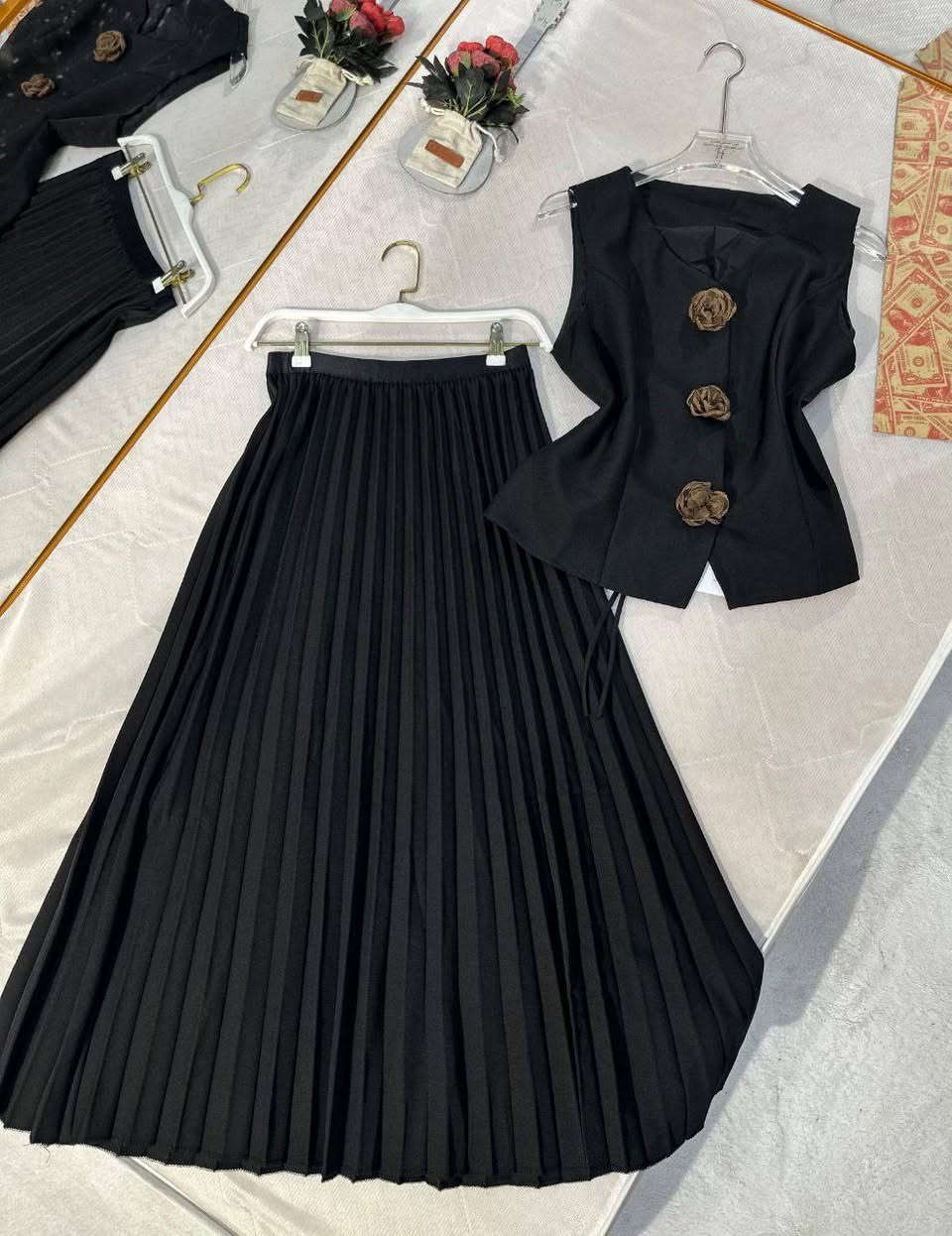 👇👇 بسم الله توكلنا على الله 👇👇

👌👌 ومازال لدينا إبداع لم يصل إليه أحد 👇
الكولكشن الرمضاني يبدا من هنا 📍

✨✨✨ أحدث صيحات الموضة العالمية لعام 2026
🎨🎨 الألوان :-كما معروضه + لون رصاصي 

سوت العيد  ♥️  طول كامل ردان  خامة دابل صيفي 

قياساات ٣٨-٤٨

#سوت العيد (https://whatsapp.com/channel/0029VazzjbpKrWQv0rlXrT0M)


**إذا كنت صاحب هذا الإعلان وتريد حذفه لأي سبب، رجاءا أرسل رسالة إلى الدعم الفني**