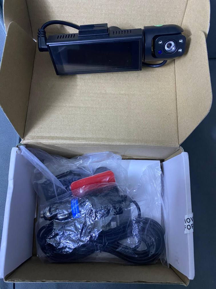 داش كام full HD كامرتين بيها اماميه وداخليه 
جديده غير مستخدمه سعرها 25الف عمارة, ميسان


**إذا كنت صاحب هذا الإعلان وتريد حذفه لأي سبب، رجاءا أرسل رسالة إلى الدعم الفني**