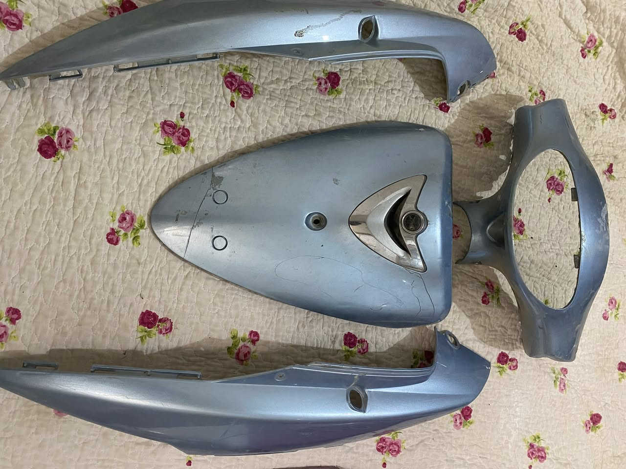 كفر ماكس منغولي الابلاد اصلي سعر 12 الف قفل 

كفر ماكس عدله اصلي مختم لون اسود سعر بي 15 قفل

كاربتر ماكس تجاري شغاله سعر بي 8. الف قفل 

ويل نجمه تخم شرط الثقيل. الزوج بي 10 الف 

سبايدر بي 5 الف


**إذا كنت صاحب هذا الإعلان وتريد حذفه لأي سبب، رجاءا أرسل رسالة إلى الدعم الفني**