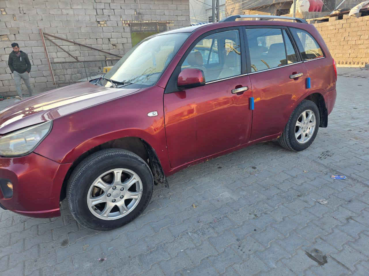 السلام عليكم اخواني تيكو 13 للبيع
سنويه لل27 رقم بصره مكينه بيه خيط بخار  الكير مكفول. لايت زنون تخم تاير جديد ماشيه 130  ع  غرامه تنكص من سعره. 
شاشه كامره  سياره مابيه ضربه. 
ومابيه صبغ  فقط مكانات قليله كلش 
وسعره مناسب. *********** 
ا مكانه بلبصره العاليه أول شارع
