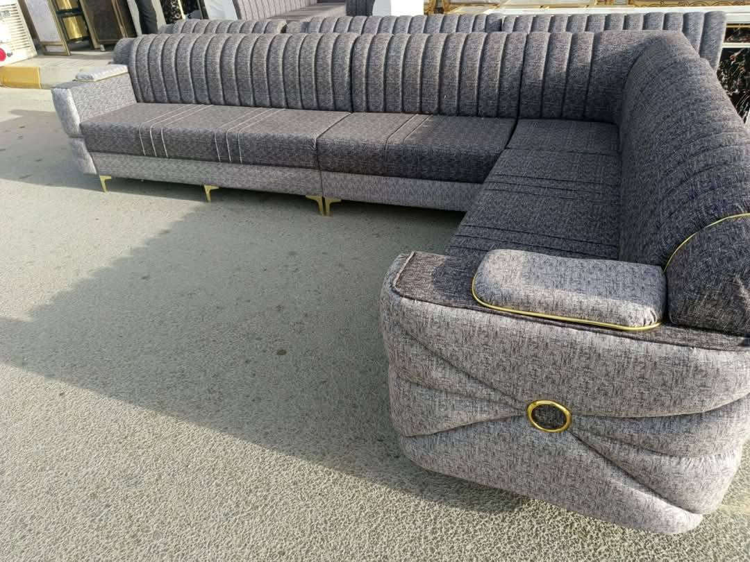 تخم ديوان ١١ نفر حرف L 
جدد متوفر جميع الوان 
رجلين حديد شغل راقي
سعر ٣٥٠ 
***********
عنوان سماوه يوجد توصيل لجميع محافظات
