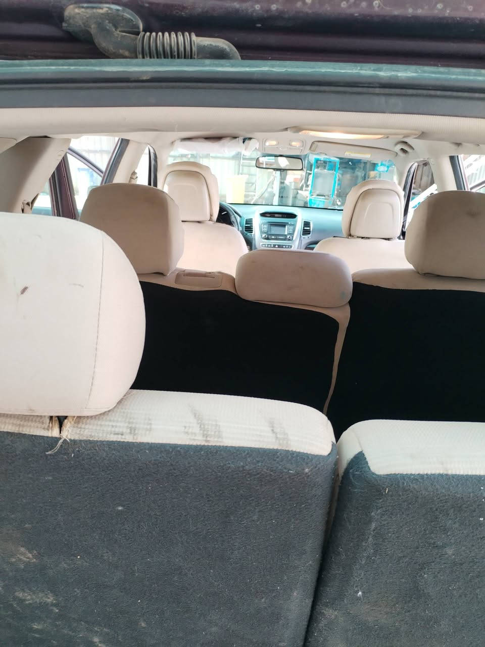 سورنتو ١٥ ٤ سلندر وارد طختهه بأمريكا جامرلغ خلفي جهة السايق والباب وصابغين الصفحه كلها جهة السايق سياره جاهزه أي نقص ماكو مكاني الدورة السعر ١٢٠ قفل هاتف ***********
