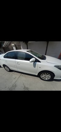 toyota yaris 2016 بێ بۆیاخ تەنها ساردی هەیە مەکینە بچوک 196000 ڕۆشتووە...