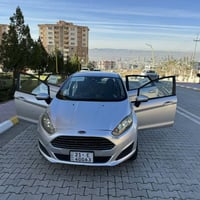 فيستا • ٢٠١٩ • كاميرا وشاشة