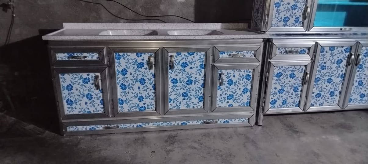 كاونتر المنيوم تسكام ٣ قطع سنك مرمر حوضين نضيف جدا للبيع للإستفسار الاتصال على الرقم *********** او *********** او وات ساب
