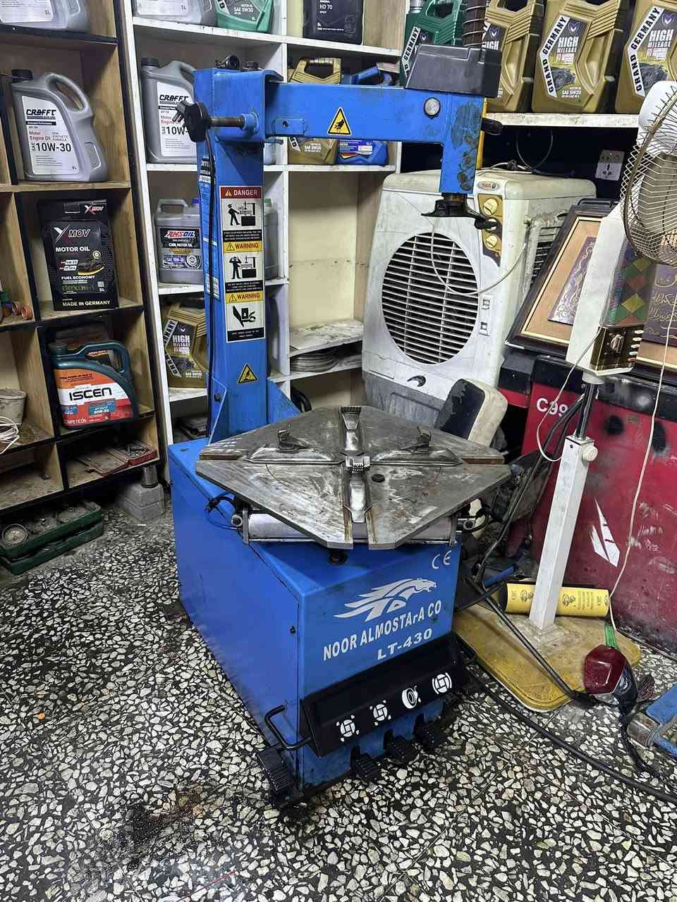 غراض بنجر للبيع
خالعه قياس 24 . 430 ارقه قالعه بل سوك يمكن مشتغله شهر بعدها بل جيس نضيفه حيل اي نقص مابيها 

بلنص شغال اي نقص مابيه شرط التصفير 

كمبريسر 320 لتر مال حصوه الراقي دبل مجموعه بيه نقص بس محرك بانزين 

شلاخه نضيفه هم استعمال قليل شغاله اي نقص مابيها 

وعندي جكات صوندات عندي وغراض كلهن عل فحص وشرط الشغل ول نضافه. 

مكاني بغداد بلديات : ***********
