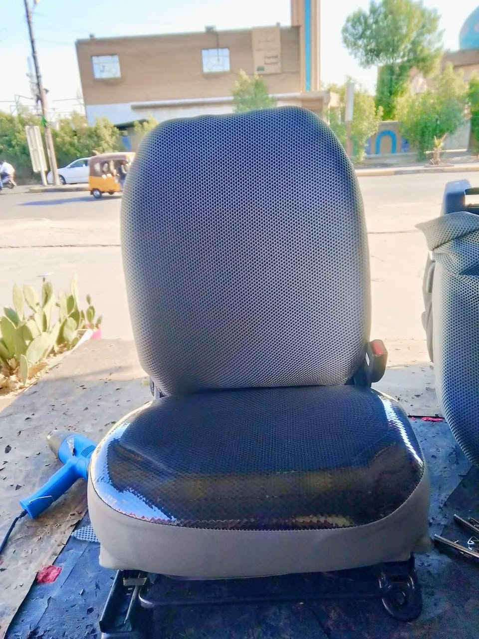 عمل تغليف كشنات فصال اوجاهز تغليف ارضية تغليف تنتة تغليف فابلون كافة سيارات المدنية والعسكرية
 بغداد منطقه الشعب حي التجار نهايه شارع الاسواق المركزيه مقابل نادي العربي 
*********** سيد عماد
*********** سيد هيثم
*********** سيد احمد
‏‏
