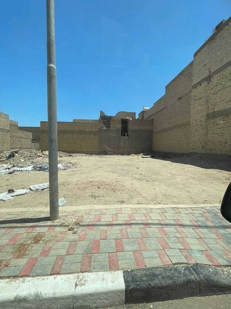‏قطعة أرض في كربلاء الانتفاضة الثانية قرب مدارس المتفوقين المساحة 100 متر الواجهة خمسة في 20 النزال للبيع الاتصال بالرقم *********** ￼
