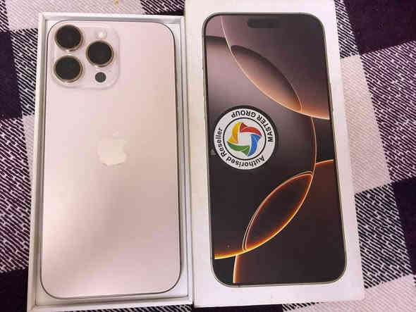 16 برو ماكس ذاكره 256 بطاريه 100 مشحون 90 مره فقط السعر 1450

15 برو ماكس ذاكره 256 بطاريه 90 دبل خط وكاله السعر 1050

14 برو ماكس ذاكره 256 بطاريه 87 مكفول من الفتح  وكاله شرق اوسط بي فطور بالضهر مماثره السعر 775

13 برو ماكس ذاكره 256 بطاريه 82 وكاله خطين  مكفول السعر 725

12 برو ماكس ذاكره 256 بطاريه 90 مكفول السعر 575

12 برو فقط موو ماكس ذاكره 256 بطاريه 92 وكاله السعر 435 

12 عادي ذاكره 128 بطاريه 86 ماستر  وكاله لون اسود  مميز مكفول السعر 350

11 برو ماكس ذاكره 512 بطاريه 88 مكفول من الصيانه او التبديل السعر 400

ايباد 9 ذاكره 64 بطاريه 93 مكفول ملحقات كامله السعر 250

14 بلص وكاله ذاكره 128 بطاربه 86 مكفول لون سمائي السعر650

 

ناصريه شارع بغداد واتساب ***********
