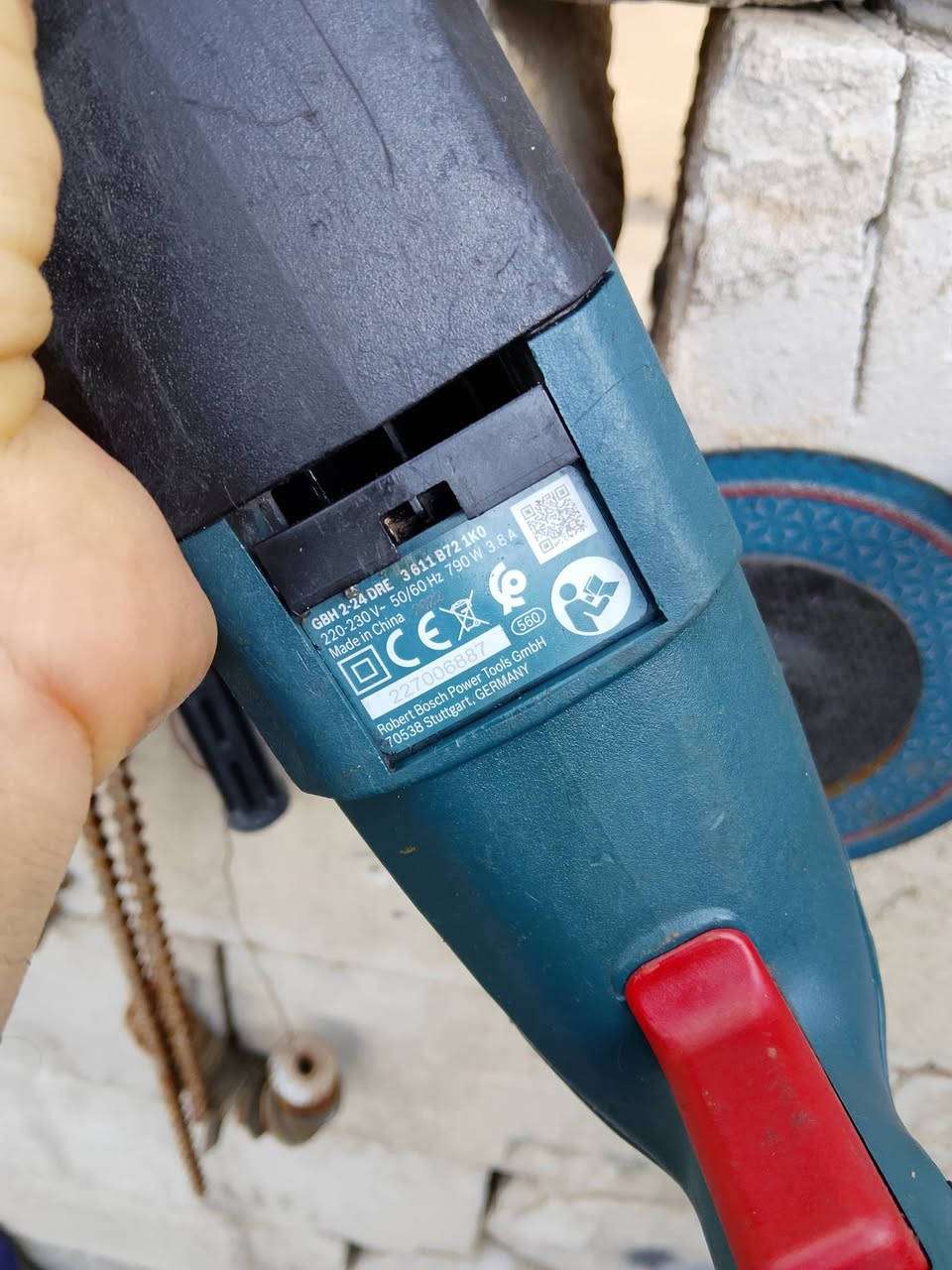 السلام عليكم مجموعة دريلات للبيع كلهن شغلات وقويات وشرط الفحص 
الاسعار والتفاصيل مذكوره داخل الصور 
يوجد توصيل لكفافه محافظات العراق وبغداد 5 آلاف 
*********** يوجد واتساب
