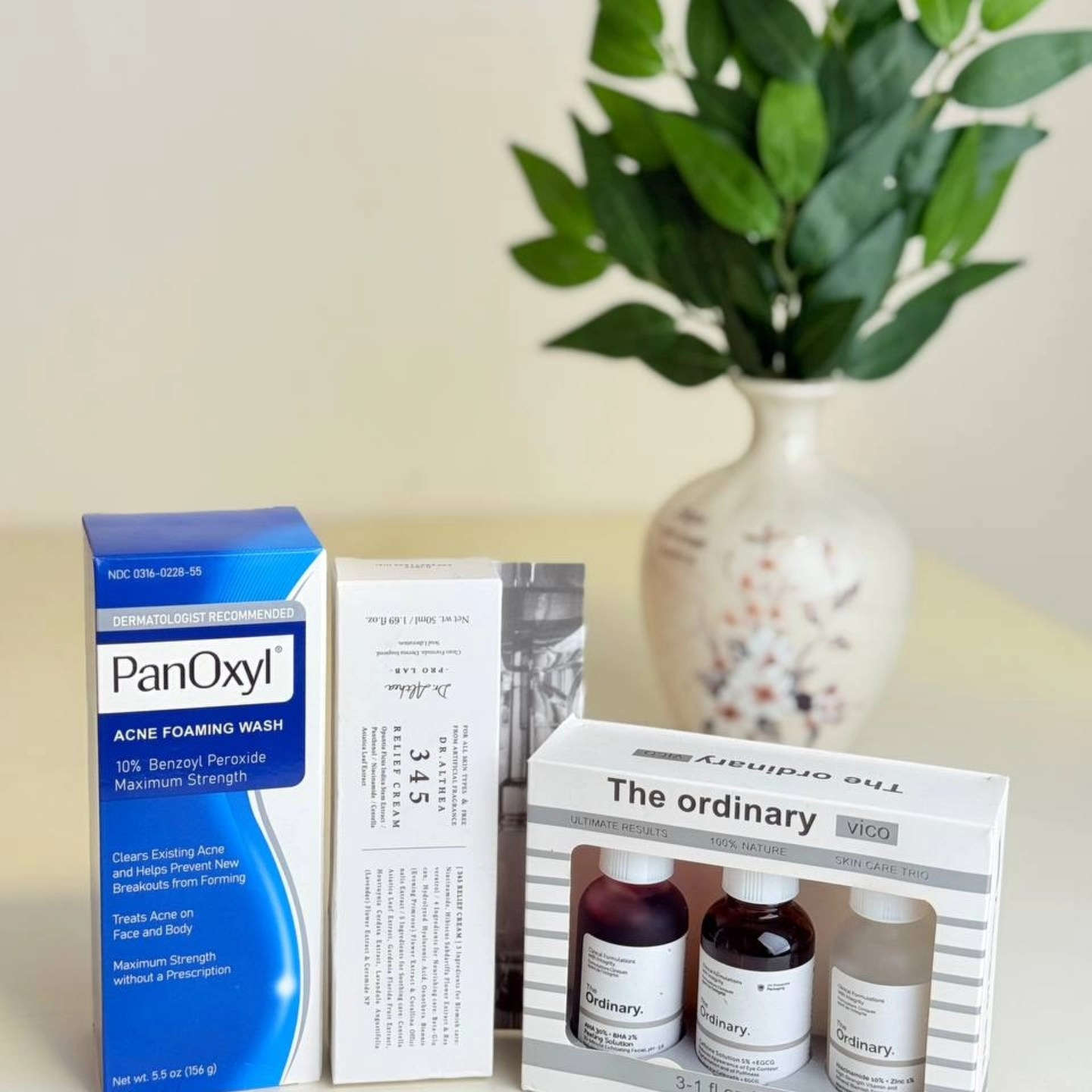 مجموعة العناية بالبشرة  تحتوي على محلول مقشر وسيروم  وغسول رغوي وسيروم يحتوي على الكافيين و  كريم مرطب للبشرة ، كل هذا بسعر 40 الف والتوصيل مجاني 🚗🔥  العرض مدة يومين🩷


**إذا كنت صاحب هذا الإعلان وتريد حذفه لأي سبب، رجاءا أرسل رسالة إلى الدعم الفني**