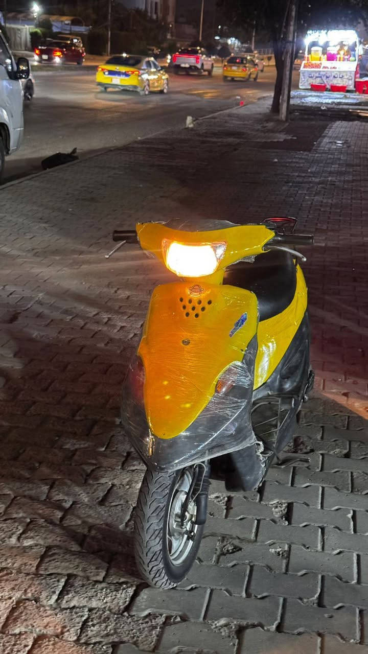 السلام عليكم دراجة بيجي نضيف على ايدي شغالة وكاملة كلشي مبيها شغل اطلع تشتغل هندر وسلف وبريك امامي خلفي  السعر 325 بيها مجال بسيط العنوان الطوبجي رقمي ***********
