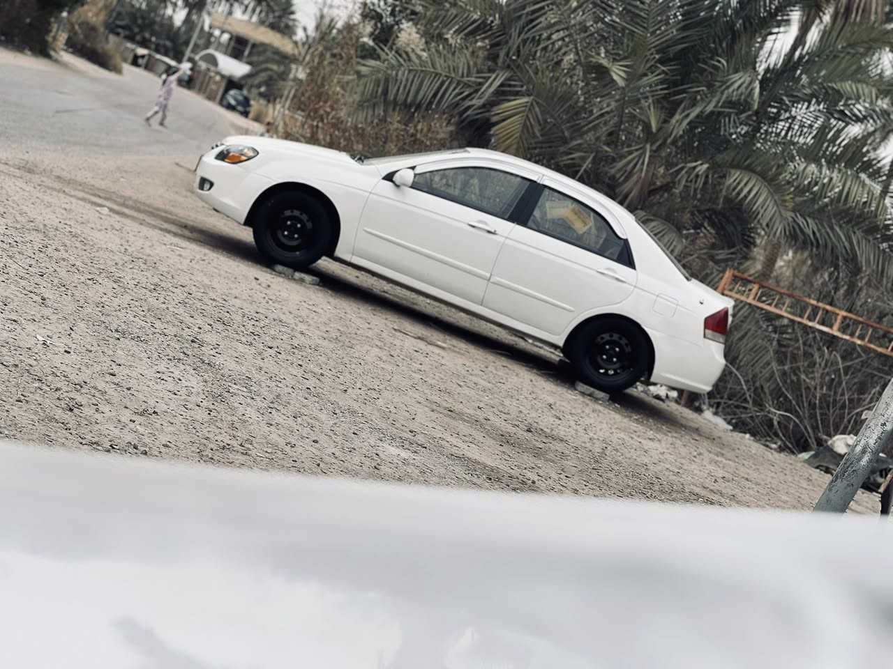 السلام عليكم سيراتو للبيع موديل 2009 رقم نجف دولي بيها صبغ بين الباب ودور جاملغ خلفي جهة السايق مكانها نجف الكوفه مرارس او بيع السعر 88وبيها مجال قليل السياره جاهزه كير ومحرك وحداديه نقص تبريد عطل كهربائي ***********
