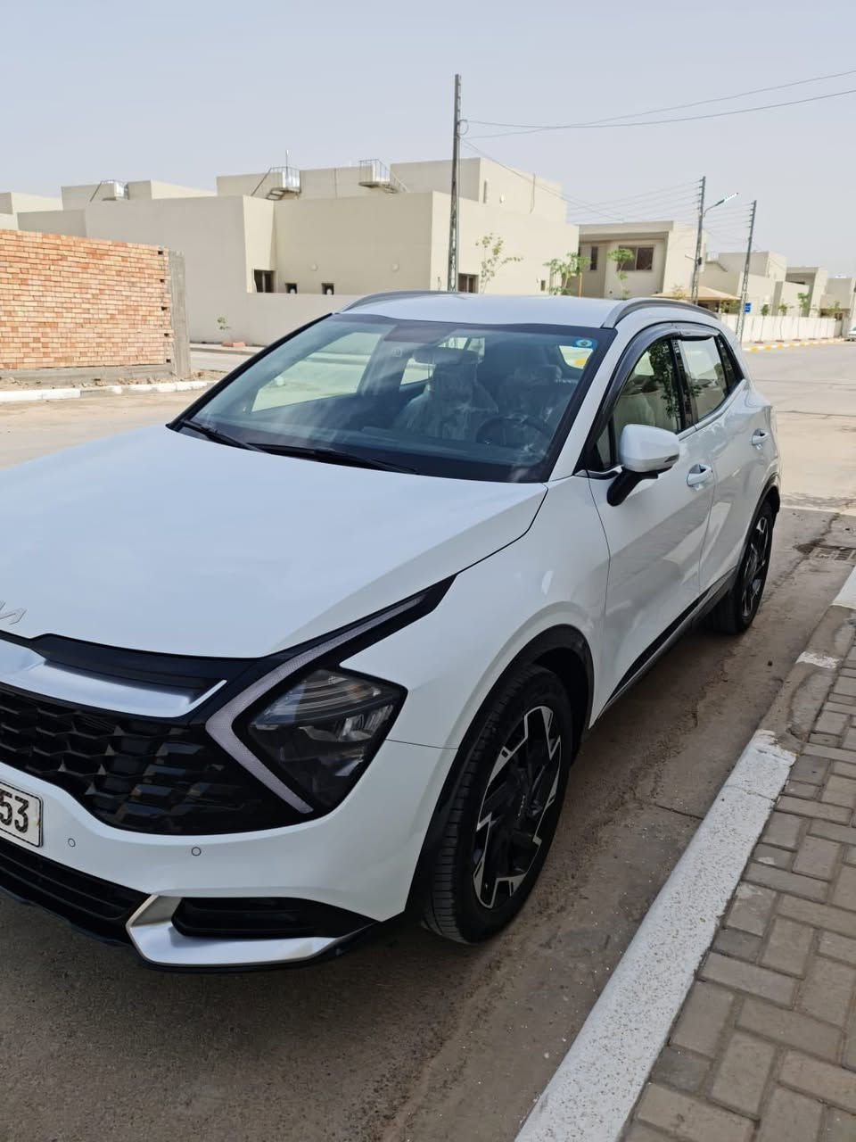 كيا سبورتج 2024  قمارة حديد داخل بيجي
رقم بغداد انكليزي وسنوية باسمي
الشركة الدولية بلاك اديشن مكفولة
السعر 235 ورقة السيارة ماشية 22 الف
العنوان : بغداد _ الكرخ _ شهداء البياع
***********
بصمة وتشغيل عن بعد
كرسي السايق كهرباء
تدفئة بالكراسي 
تدفئة بالستيرن 
سايدبريك دكمة 
شفتات كير سبورت بالستيرن
محرك سعة 2000 سي سي
شاشة متصلة تعمل بنظام بلي كار نفيكيشن  
ويل حجم 19
الشباك الامامي بلاك بيانو 
حساسات امامي خلفي 
كامرة دوارة مع كاميرا حوادث
اوتو هولد 
درايف مود
مانع انحدار
مانع انزلاق
فول تحكمات الستيرن
شحن وايرليس بلوتوث usp
المري الجانبية طي وفتح كهرباء 
اشارة جانبية بالمراة
لايت زنون عالي ناصي 
لد ليزري امامي نهاري
بك لايت لد
مودات اوامر صوتية
الداخل مطعم المنيوم
تبريد تحكم مناخي منفصل مع تبريد خلفي
ماسحة امامي خلفي اوتو
مراءة الداخلية نظام اوتو دم 
علامة سبورتج في الابواب
يوجد فطر صغير في الديفويزر الخلفي موضح في الصور
