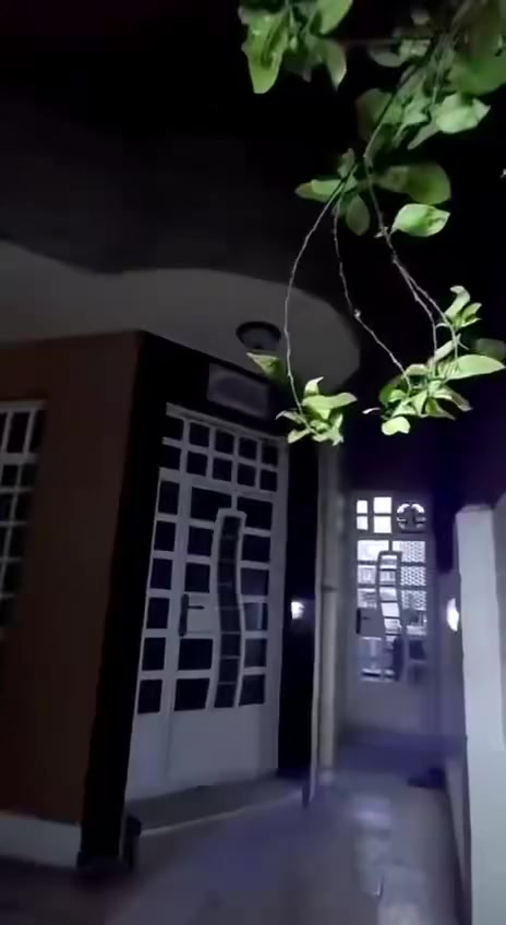 المنصور حي العربي مربع  حيدر السعدي  دار للبيع مساحته ١٠٠ متر واجهة ٦ و٦٠ نزال ١٥ بناء ٢٠١٨ //٤ نوم وصاله ومطبخ وخدمات ٢  مكتب القمة الذهبي للاستثمار العقاري***********
