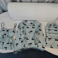 قماش درجة اولى • قطن ليكرا • مقاسات ٢-٤XL