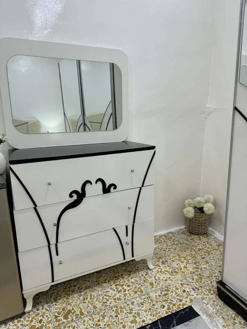 سلام عليكم
كنتور وميز سعرهن 100 الف
مكاني بغداد


**إذا كنت صاحب هذا الإعلان وتريد حذفه لأي سبب، رجاءا أرسل رسالة إلى الدعم الفني**