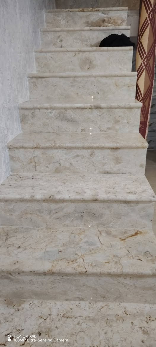 سلام عليكم بيت لبيع حي المنتضر شيشان 110 ع شارع 15 لبيت ثاني بيت عن ركن واجهيه 7 ونزل 18 ونص قاطين بنه جديد شغل دراجه اواله قاطين لبيت استفسار كثر خاص اوتصال ***********
