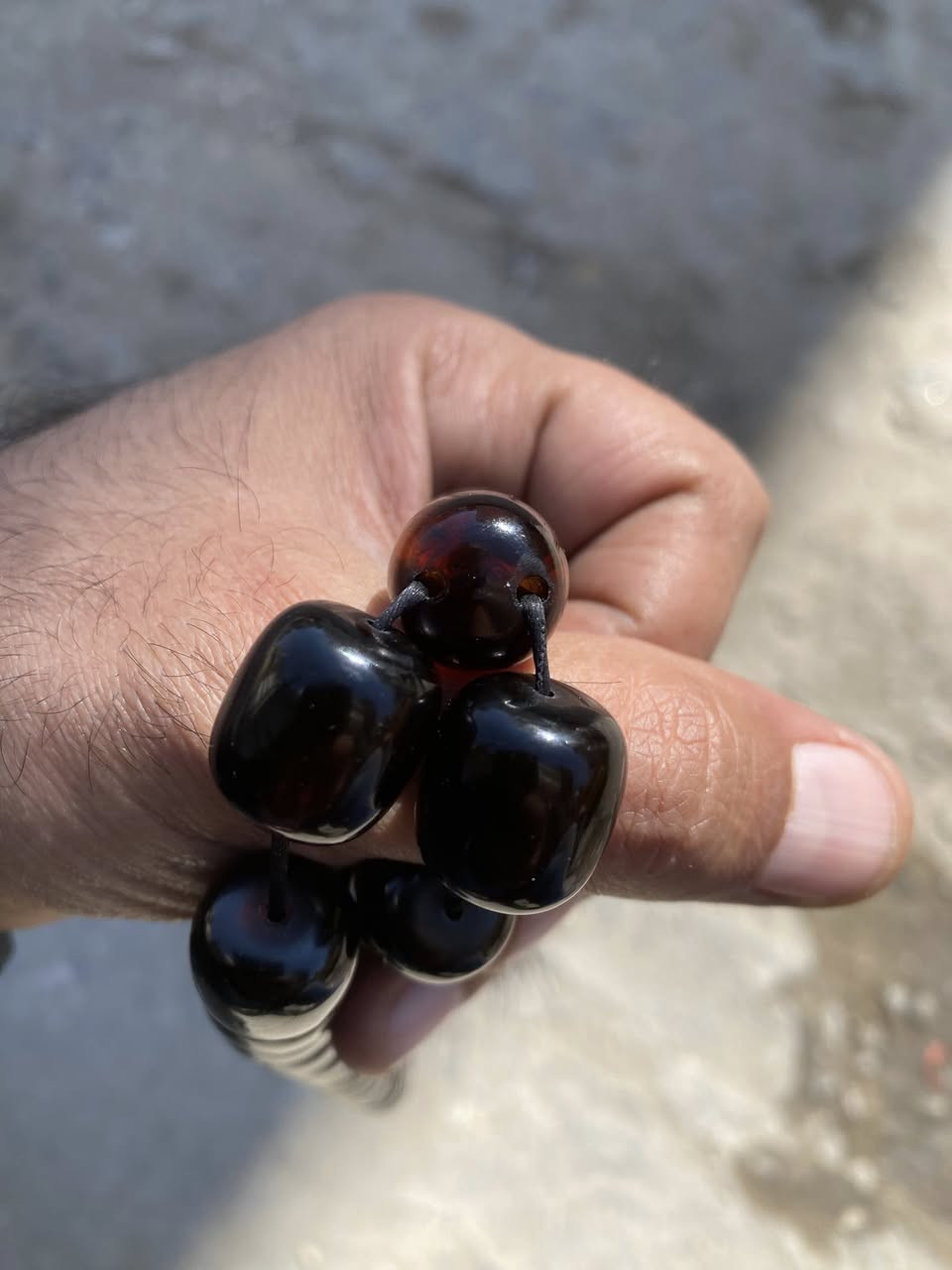 السلام عليكم
بيع أو مراوس حسب القناعة سندلوس اختلفت الاراء بيها ناس كالوا الماني و ناس كالوا باكستاني 33 خرزة وزن مع الكركوشة 135 غرام قياس 18 * 14 ملم مكاني بغداد البياع لا يوجد توصيل


**إذا كنت صاحب هذا الإعلان وتريد حذفه لأي سبب، رجاءا أرسل رسالة إلى الدعم الفني**