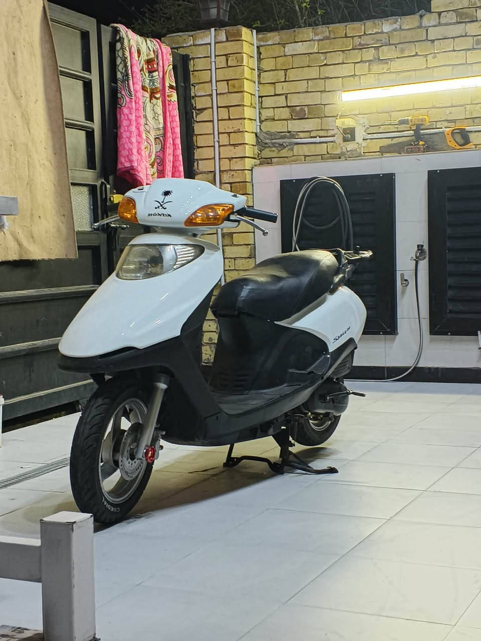 سلام عليكم  سبيسي ماليزي للبيع ومكانتها ياباني  سلف هندر كلها شغال كهرباياتها كلها شغاله.  صالنصه رياضي.  وشلعتها تشك لكاع  سعر 400 وبيها مجال  مكاني كوت زين لقوس


**إذا كنت صاحب هذا الإعلان وتريد حذفه لأي سبب، رجاءا أرسل رسالة إلى الدعم الفني**