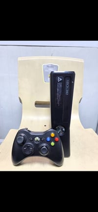 اكس بوكس 360مهكر حيل حيل نظيف يحتوي على 83لعبة قويه ويحتوي على 2جوستك ...