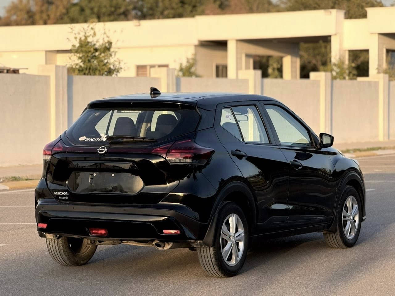 نیسان کیکس ٢٠٢٤ 
مشي ١٧ الاف 
مواصفات: رادرا، كامره خلفيه، بصمه 
دبل اوتو، حساس خلفيه 
سياره نضيفه جداً بدون ارباك ضربه خلفيه كلش بسيطه 
فقط بيه شبر صبغ تحت باب جنطه 
سياره كاتي يترقم شمالي 
وياه شهرين للترقيم عقد اول تسجيل يطلع بأسمك 
عنوان : قضاء كلار

والسعر : ١٢٨ورقه

رقم تليفون : ***********
