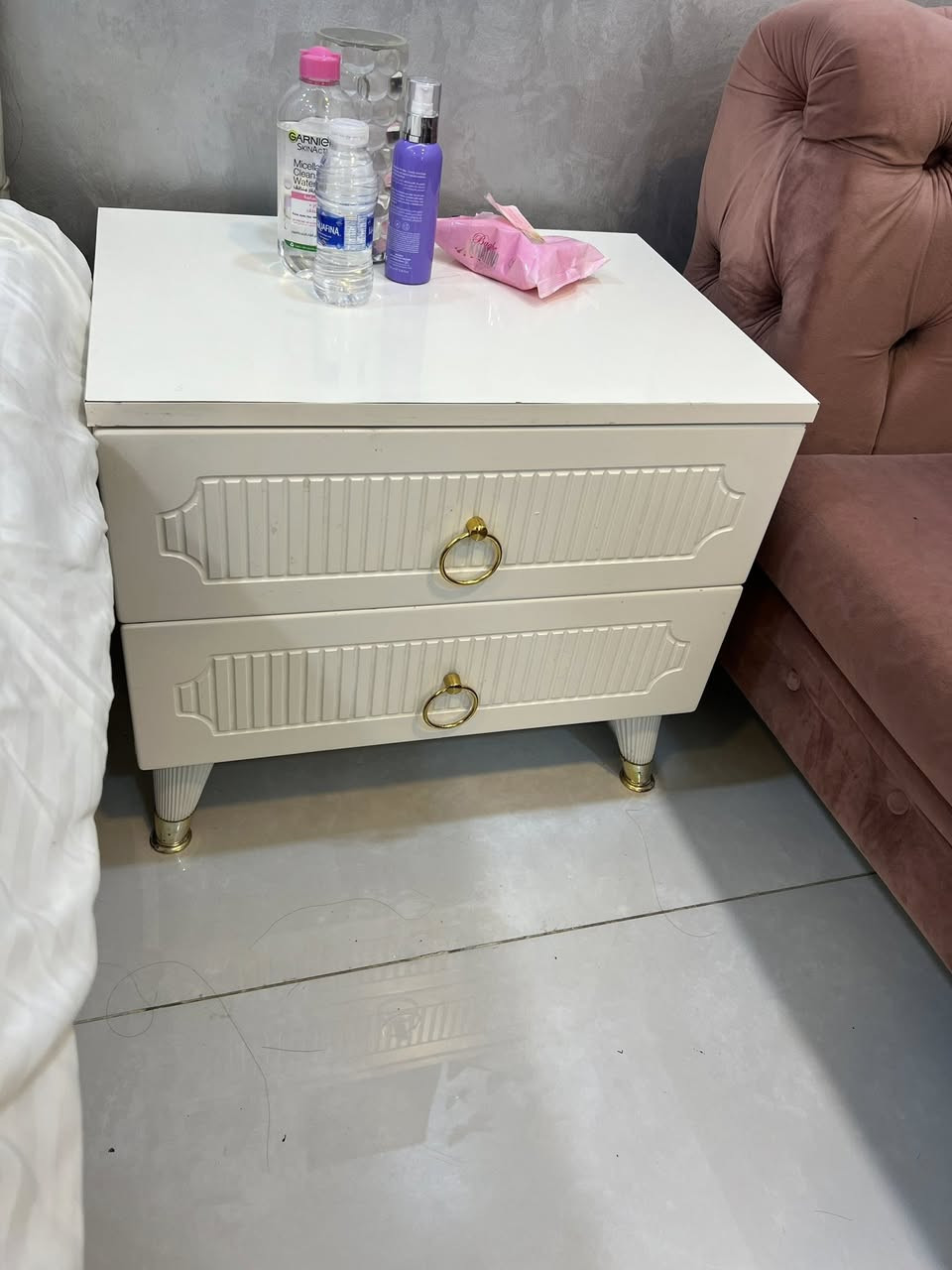 غرفة نوم للبيع صناعه تركي🇹🇷(( عدد 6 قطع )) نضافه واضحه بل صور سعر ((530)) تواصل واتساب (((***********)))
