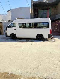 نيسان نورفان • ٢٠١٤ • مصبوغة اثر حريق