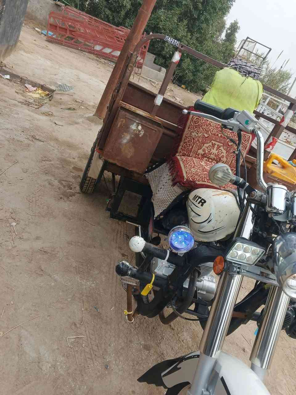 سلام عليكم ستوته موديل 8
ستوته حلوه جاهزه من كلشي كهربائيات كله شغاله محرك 20 مكان الدوانية السنيه - الجذع مكلف بلنشر 
*********** اتصال
