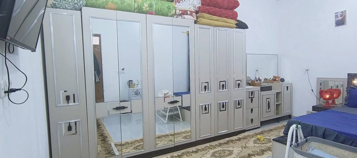 غرفه اخشاب للبيع او مراوس ***********
