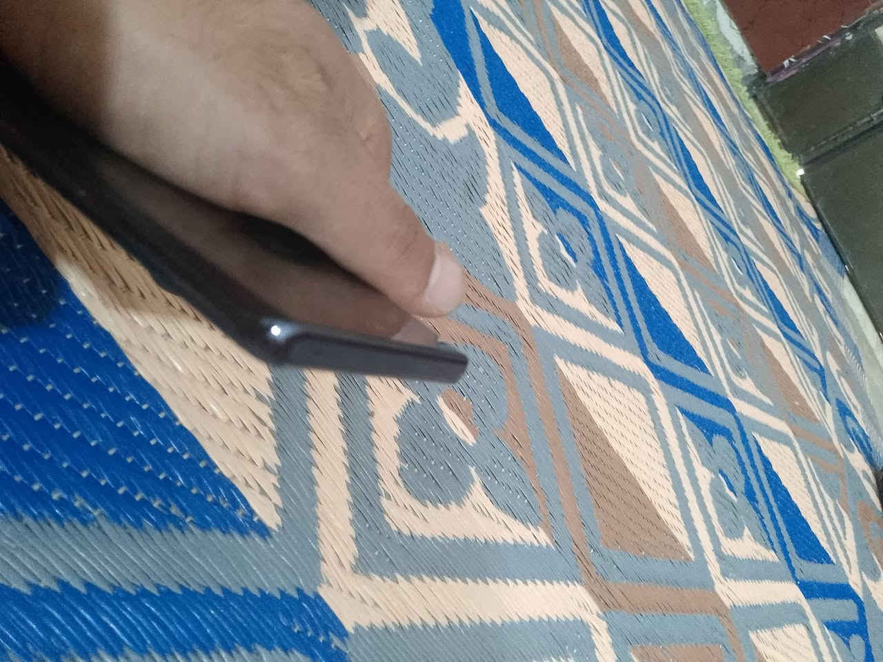 📱 الموبايل نظيف جداً ومكفول من كلشي، ما بي أي شخط فقط الفطر ال بل كامرا 

سلام عليكم تلفون انفينكس زيرو40 5g مراوس شعندك نزل 

📦 وياه الشاحن الأصلي

💾 الذاكرة: 512

لـــــون: اســـود كلش حلو 

📍 العنوان: الخالص السنديه

💰 السعر: 250قفل مراوس هم يرهم حسب قناعه


**إذا كنت صاحب هذا الإعلان وتريد حذفه لأي سبب، رجاءا أرسل رسالة إلى الدعم الفني**