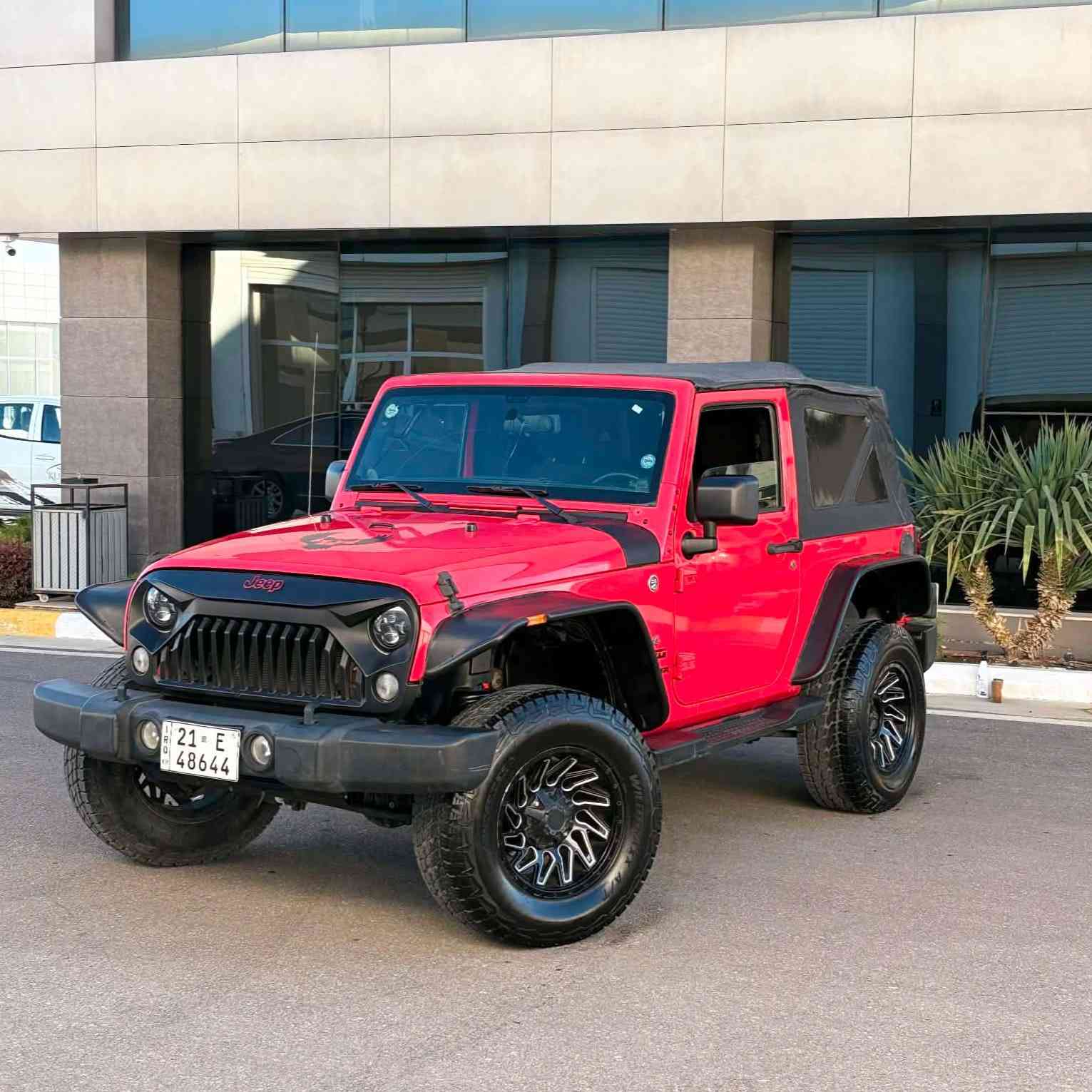 جیب رنکلر ٢٠١٣  3.6 کلین فول عادي
***********
