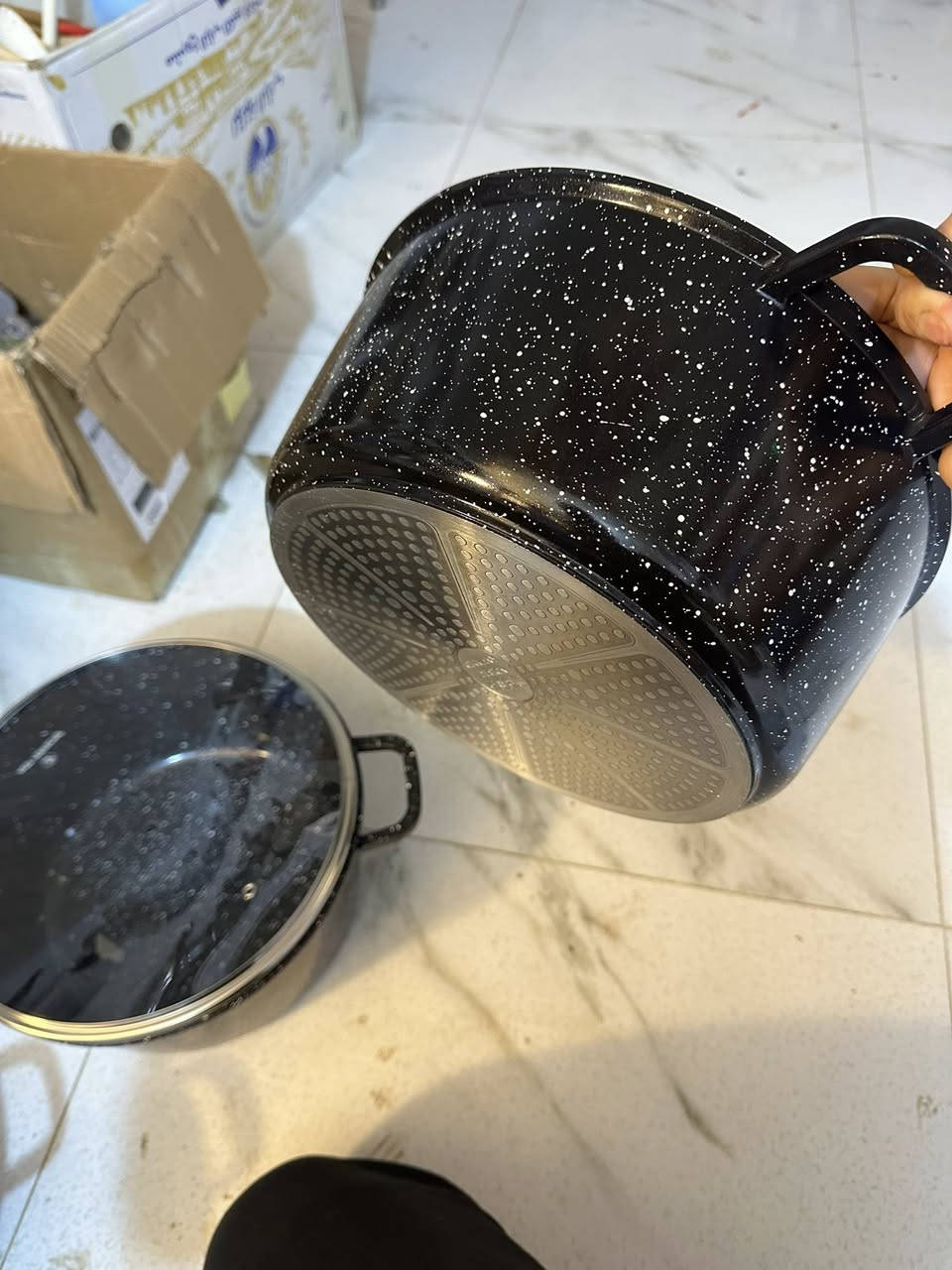 يالله الكرانيت الأصلي انطيج ضمان سنة بية الاسعار حسب القياس والنوعية  التفاصيل مذكورة تحت الصور 🤎✨✨


**إذا كنت صاحب هذا الإعلان وتريد حذفه لأي سبب، رجاءا أرسل رسالة إلى الدعم الفني**