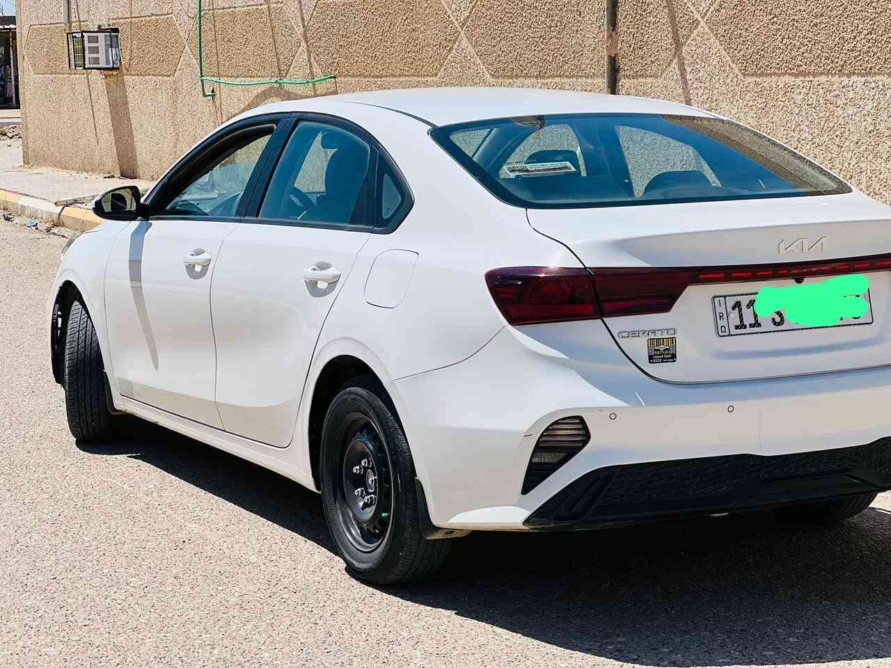 السلام عليكم
للبيع كيا سيراتو موديل 2023 خليجي
محرك 2000 رقم بغداد ب اسمي
سياره مواصفات عاديه تحكم ستيرن شاشه وكامره
سياره مدوشمه + ارضيه جلد. سياره جاهزا تخم تاير حداديه
محرك كير كفاله ماشيه 80 الف
سياره مكفول من صبغ بيهه مكانين بارد
اي استفسار اتصال ***********

        السعر 150 وبيها مجال
